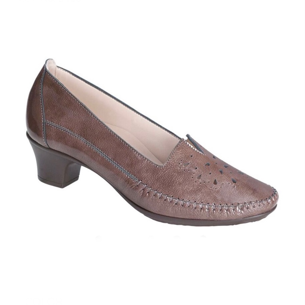 SAS Sonyo Portobello patent slip on pumps 10 M